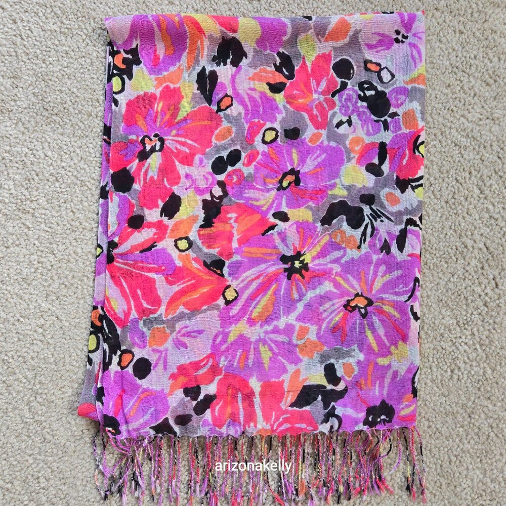 Lily Pulitzer Cashmere Silk Murfee Scarf Pink Floral Pop Pink in the Garden - Picture 10 of 11